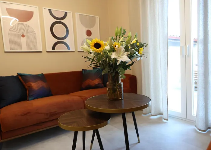 Ε121 Luxury Suites