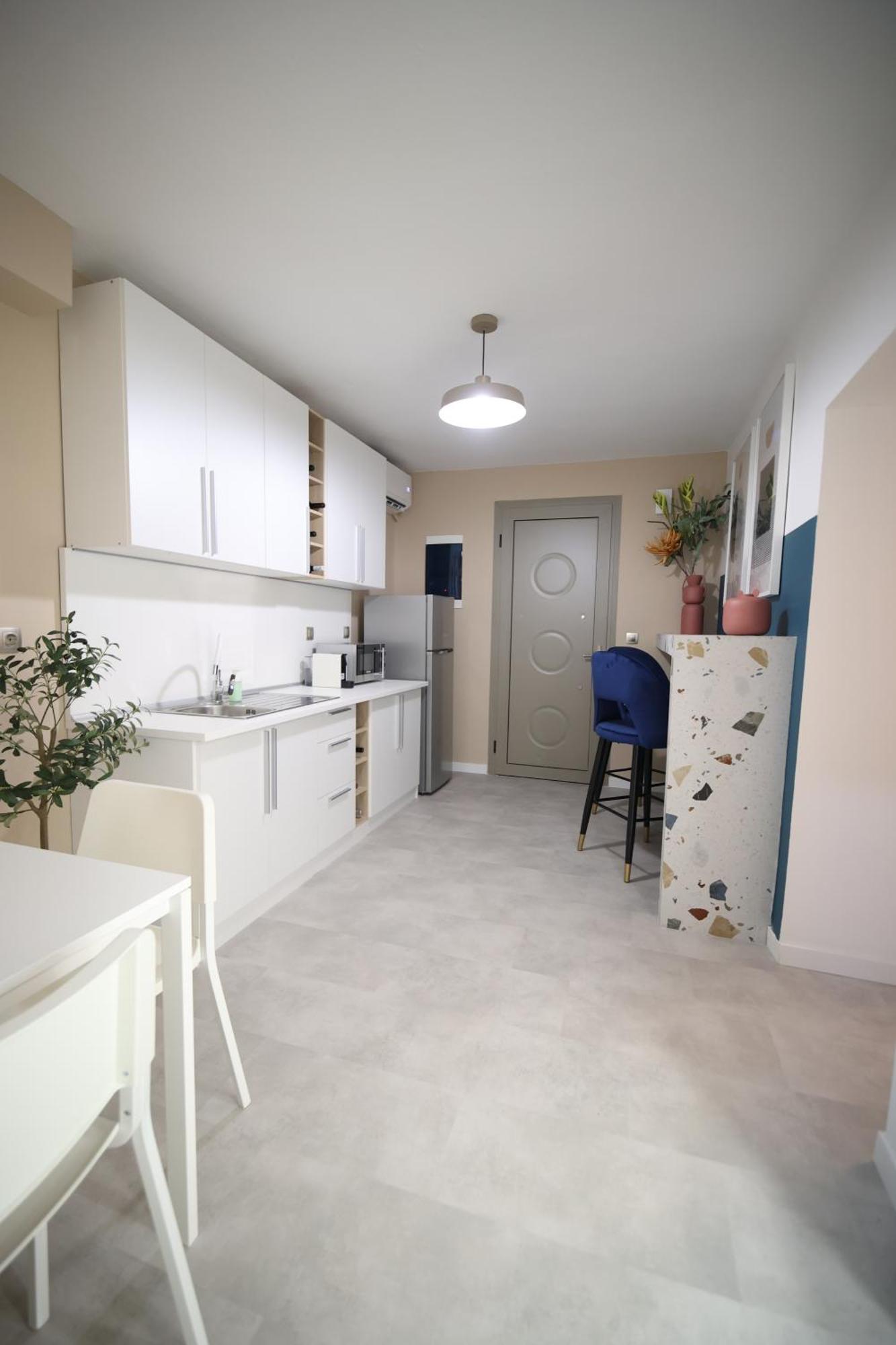 ε121 Luxury * Edessa